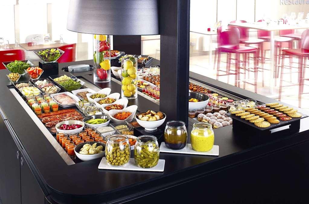 Kyriad Chateauroux - Saint-Maur Restoran gambar